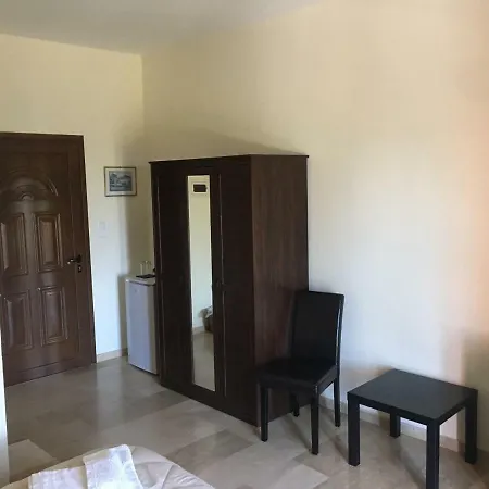 斯卡拉旅馆 * Ágios Matthaíos